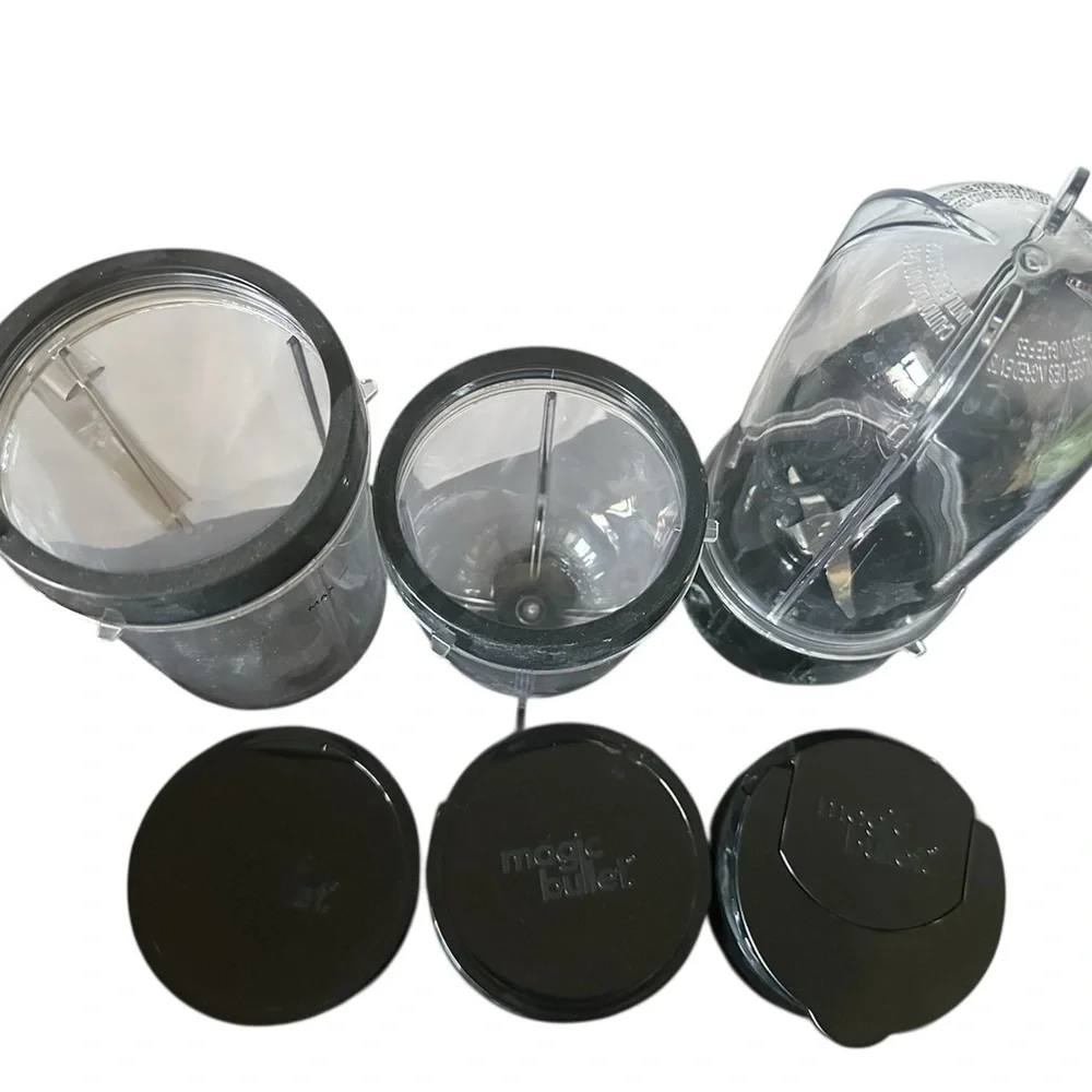 Replacement Blender Cups and Lids - Clear with Dark Gray Tops - Picture 2 of 2